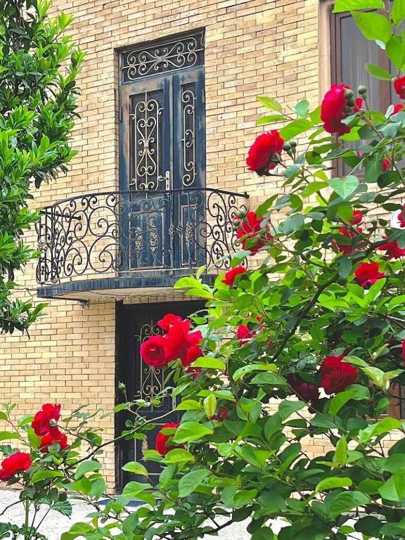 Hotel G I O Samtredia 外观 照片